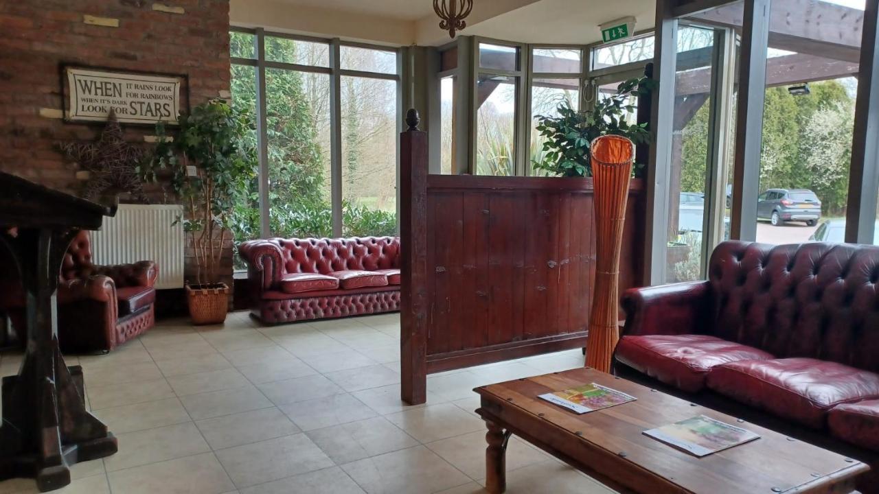 The Renishaw Rooms Exterior foto